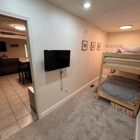 Woodson Bend 3 BR Condo 82-4, with  AC, WiFi, Pool, Golf Course, Restaurant