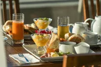 Hotel Marina Atlântico - breakfast