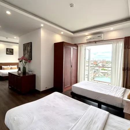 Gold Hotel Hue Отели рядом с достопримечательностью «Пагода Дьеудэ»