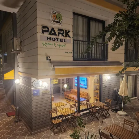 Park Hotel Rooms & Apart