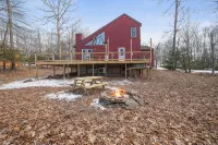Raccoon House & Spa. Scandinavian style retreat w/ sauna and hot tub. - Hot Tub