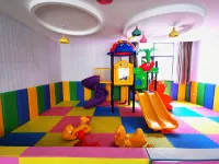 Meishan Hotel (Sansu Temple Wanda Plaza Branch) - Family