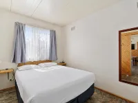 Traralgon Holiday Village Hotels in Traralgon