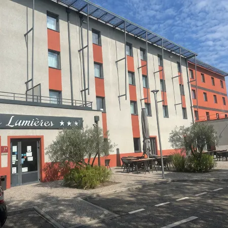 Hôtel des Lumières Lyon Meyzieu Arena Stadium