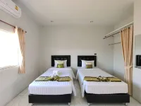 Chadaporn Mae Chaem Hotel Hotels in Mae Chaem District