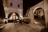 Kismet Cave Mansion