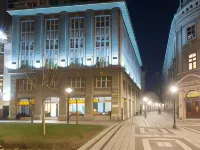 Capital Hotel Garni Hotels near Splavovi