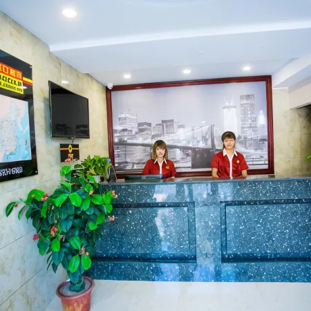 Super 8 Hotel (Bayaner Railway Station Victory)