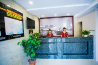 Super 8 Hotel (Bayaner Railway Station Victory)