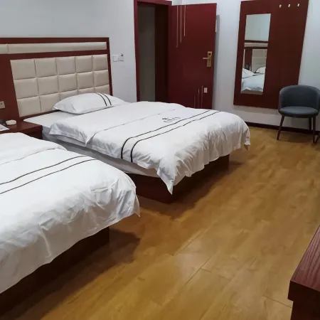 Ludian Hongzun Hotel