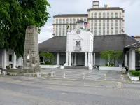 Hotel Grand Continental Kuching Hotels near Cat Monument
