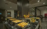 Arthama Hotels Makassar - breakfast