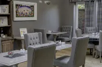 Clementine's Guest House - breakfast