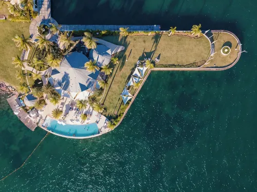 The Bannister Hotel & Yacht Club