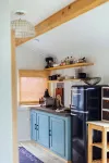 Casita: Near Wineries & Keuka Lake: 100"