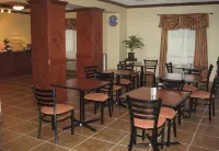 Days Inn by Wyndham Lincoln, IL/Route 66 - breakfast
