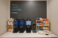 Holiday Inn Express & Suites MARQUETTE by IHG - petit déjeuner