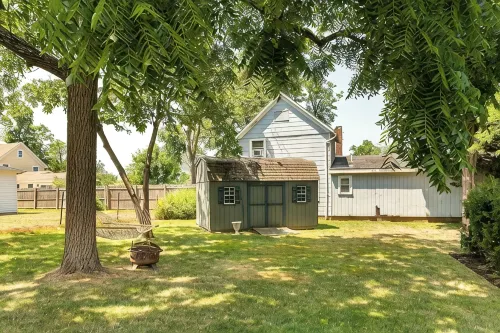 New Construction Greenport Pool House - 3 Blocks from Town