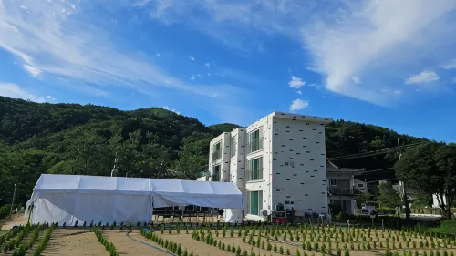Gwangju Pension & Nam Hansanseong Art Hall Pension - พร้อมWifi