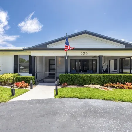 Luxe Coastal Retreat - 4BR w/ Pool, Hot Tub, Arcade & Work Space - 3 mi to beach