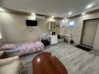 Yuzhnyij Dvorik Hostel - 2 ดาว