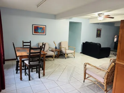 3-bedroom apartment in lovely Portsmouth with WiFi - Homestays
