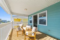 Entire Home In Carolina Beach, North Carolina 1 Block from the Beach