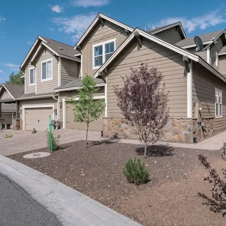 Exceptional Home in the Ponderosa Pines w/AC