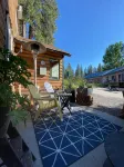 Columbia Point Resort