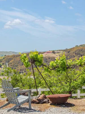 Beverly's Retreat - Boutique