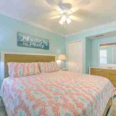 Serenity Sands at Barefoot Beach: Beach Bliss Awaits, Charming 2 bedroom condo Rooms