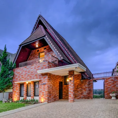 Rustwood Villa W/ Pool by Kava Stay Hotels near Dago Dreampark
