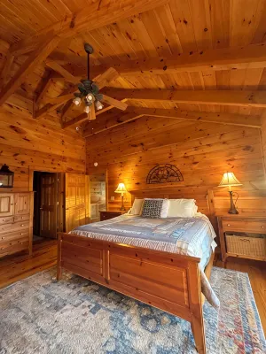 Ski & Golf Paradise in Wolf Laurel-Home to Hatley Pt Ski Resort - 2-Star