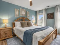 Designer 7BR w/ Pool and Hot Tub. Sleeps 20, Pets Welcome! Hotels near شاطئ ساندبريدج