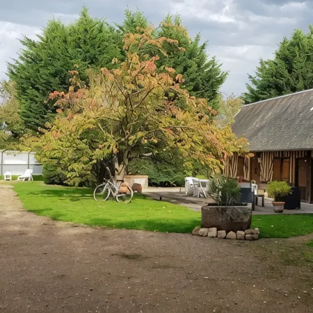 Pretty Norman house with heated and covered swimming pool 30 minutes from Deauville