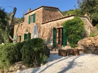 Charming stone farmhouse 1.5 km from the sea Ξενοδοχεία στην πόλη Rio