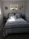 Beautiful newly remodeled cottage - Walk to strip, close to spire - 4-Star