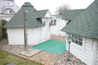 Exclusive apartment with garden and fireplace near the beach