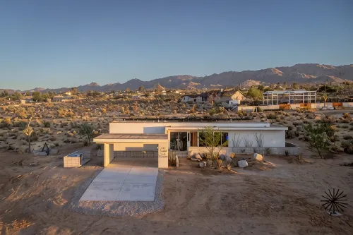 SO GORGEOUS! Luxurious Home w/HOT Tub & Views!!! - Wi-Fi