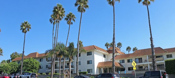 Cozy condo for rent 3 minutes from the beach! Hotels in San Clemente
