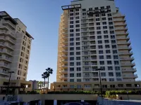 Stunning 11th floor Ocean/Golf views, Resort, Wifi - Apartments