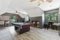 Lake Oconee | Waterfront, Dock & Hot Tub