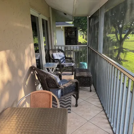 Perfect Naples golf and beach getaway! Just minutes from downtown and beaches.