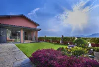 Apartment with balcony, direct beach access - Boutique