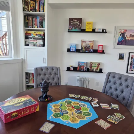 Modern Home with Game Room, Private Yard, Panoramic Views, 5B Sleeps 8+