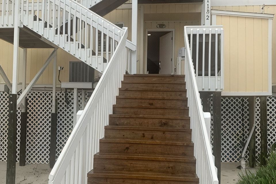 Photo 4 of 6