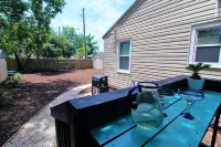 Beachy Bungalow for Family Fun!  Walk to local Beach!