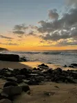 Oceanfront Condo - NEWLY Remodeled furnishings- BEAUTIFUL sunsets every night! - พร้อมWifi