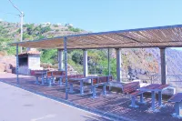 Studio One | Ocean View | Perfect Budget Couple's Retreat with Free WIFI -  Appartamenti vacanze