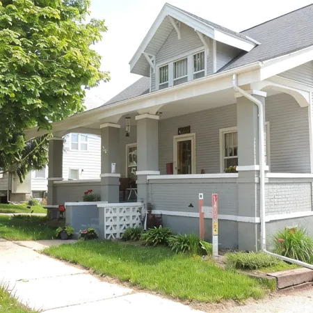 Location! Location! Location! 5 Bedroom Home 1 Block From Downtown Decorah Отели в г. Декора